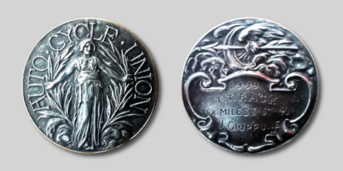 1909 Tourist Trophy - La medaglia vinta da Giuppone